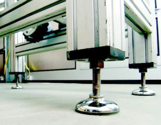 Pieds antivibratoires r&eacute;glables en acier inox - En situation